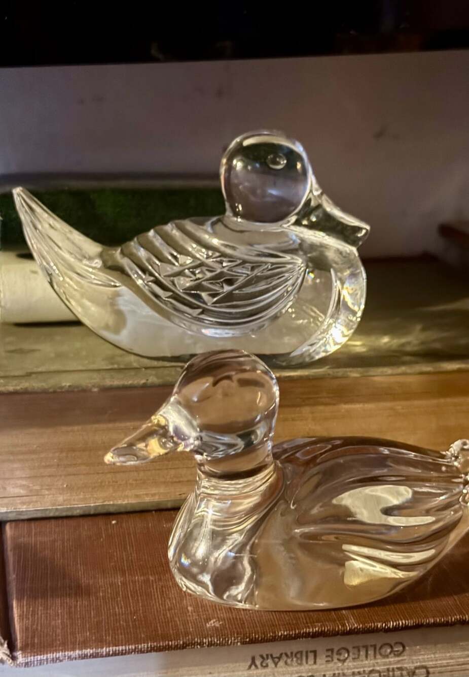 Glass duck figurines with textured, wavy lines #glass #figurines #princesshousec